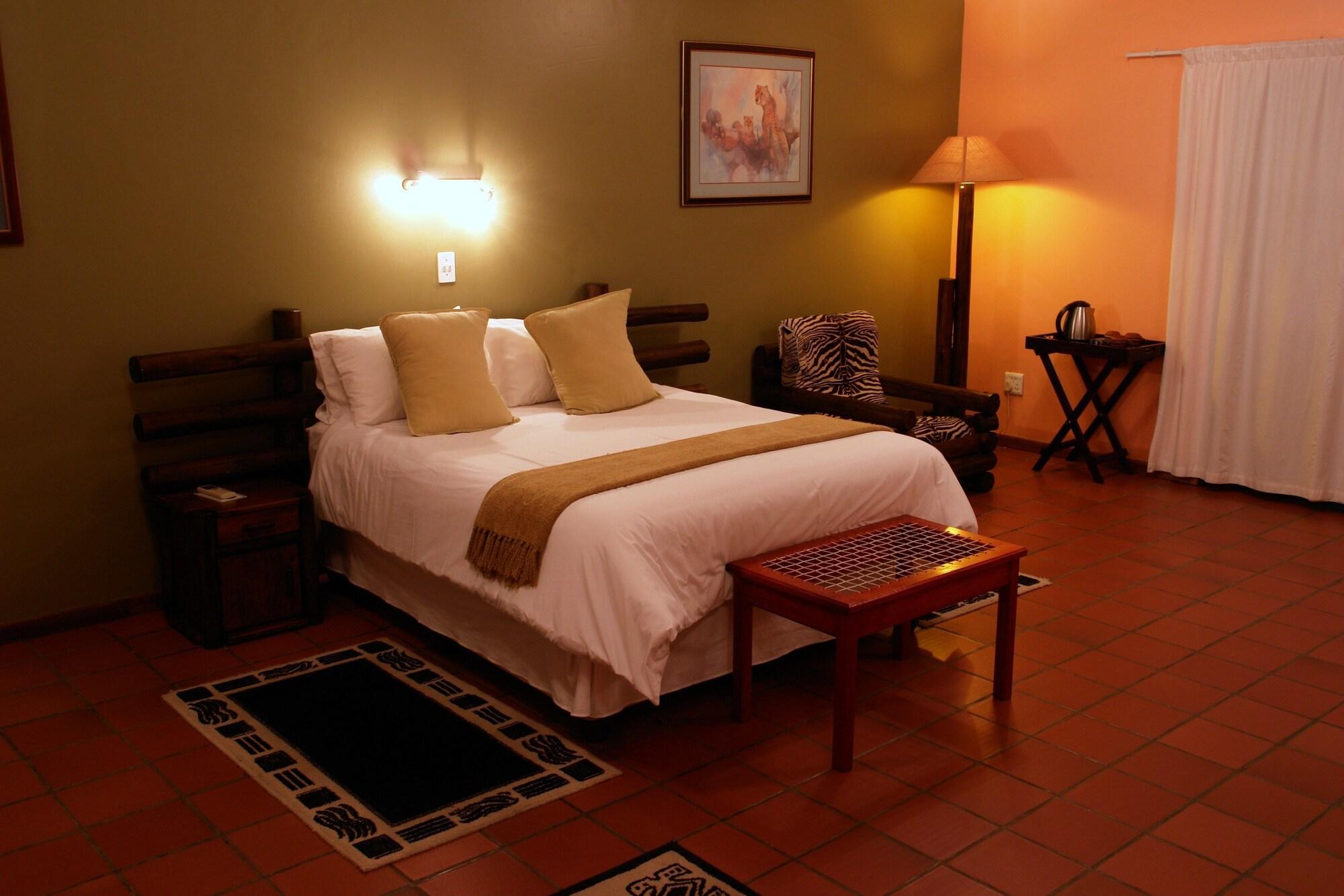 Kalahari Arms Hotel Khemsbok Exterior photo