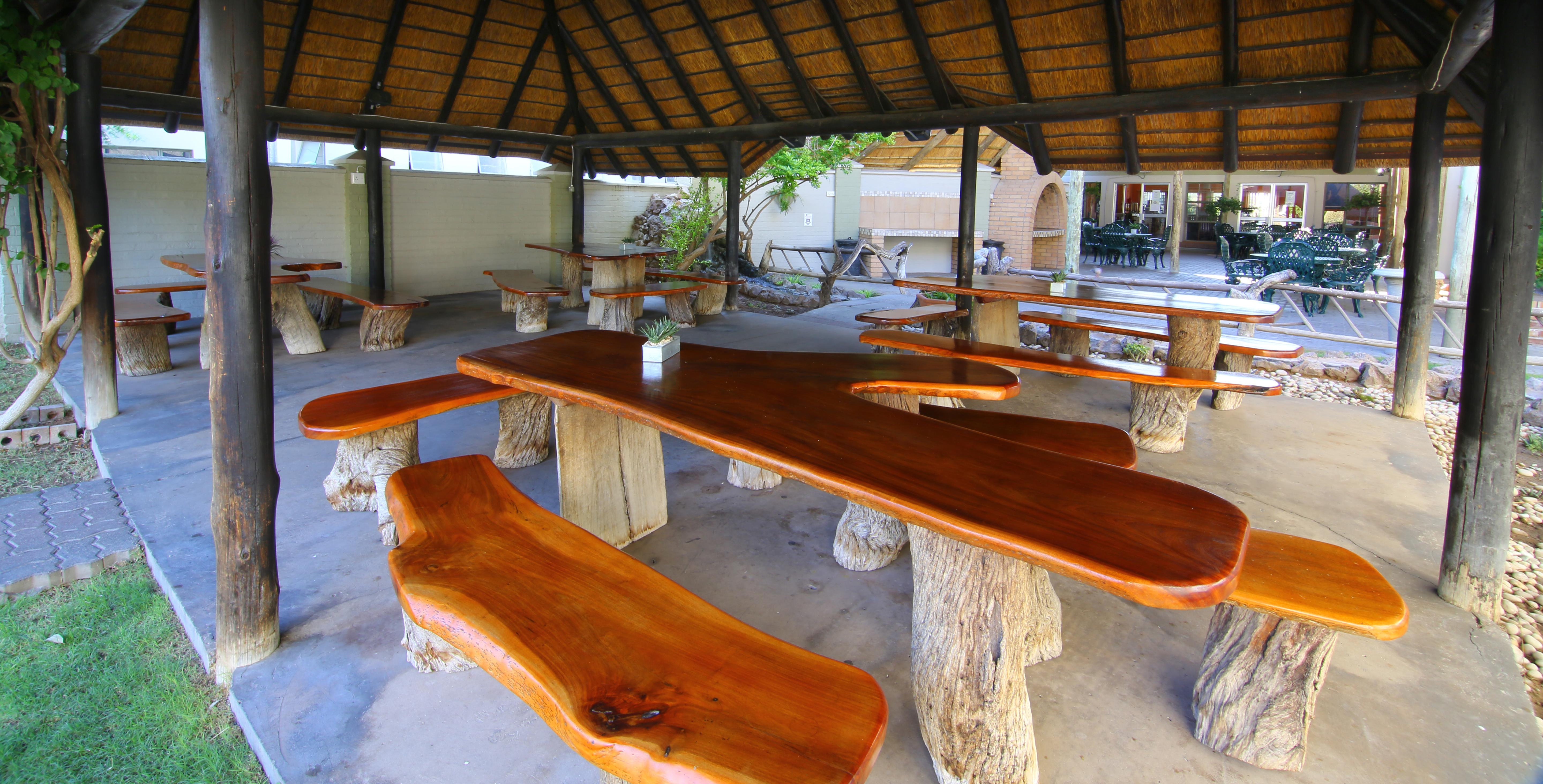 Kalahari Arms Hotel Khemsbok Exterior photo