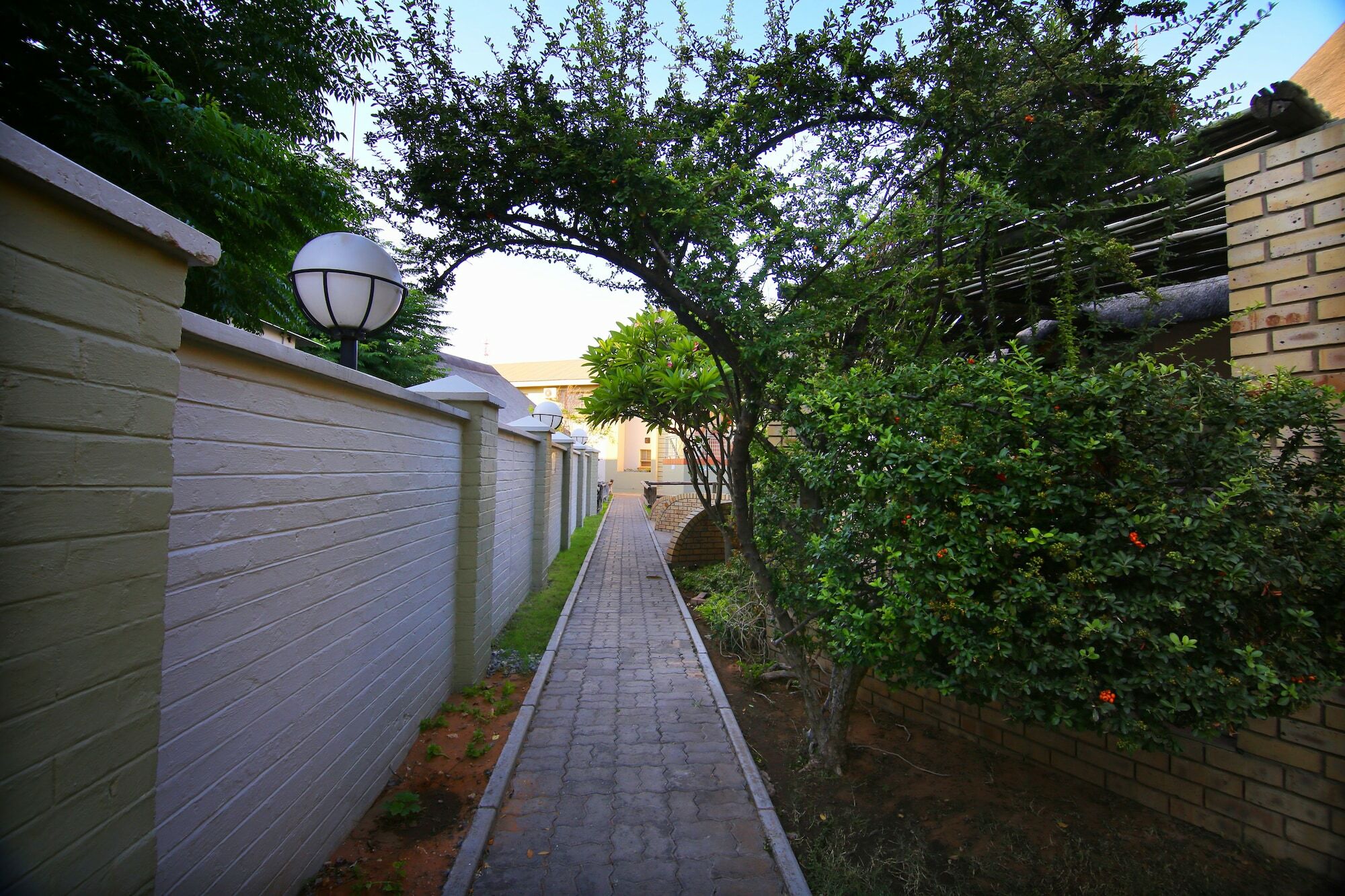 Kalahari Arms Hotel Khemsbok Exterior photo